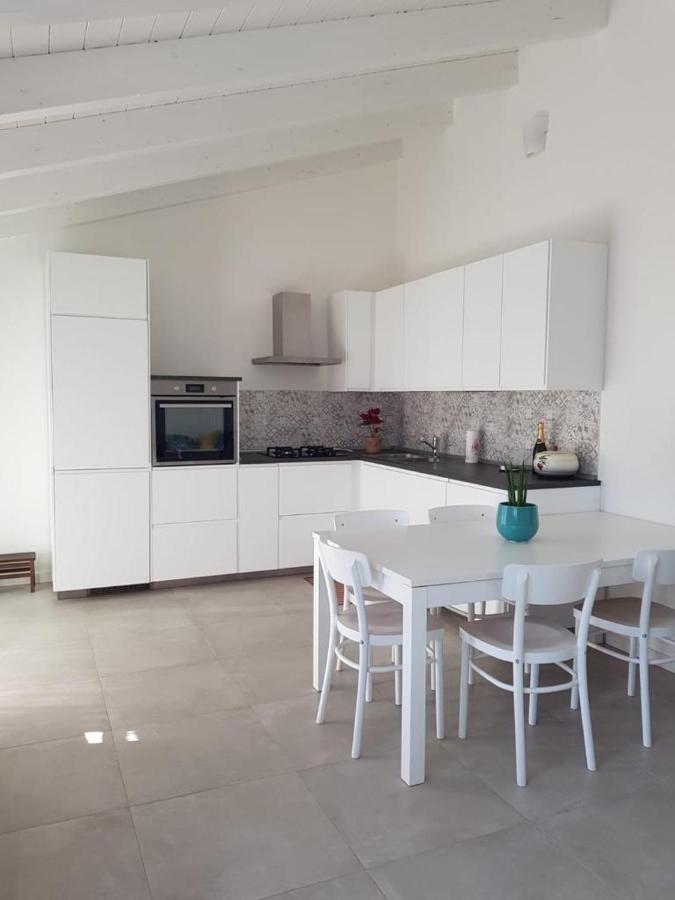 トッレ・グランデ Casa Toniaヴィラ エクステリア 写真