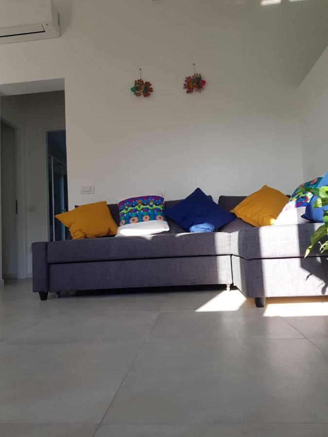 トッレ・グランデ Casa Toniaヴィラ エクステリア 写真